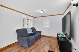 325 Ackerson Lake Dr, Jackson, MI 49201 - Photo 15