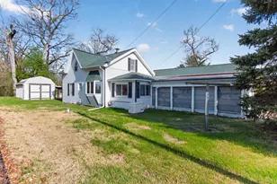 325 Ackerson Lake Dr, Jackson, MI 49201 - Photo 7