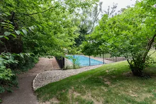 726 Garland Cir, Kalamazoo, MI 49008 - Photo 13