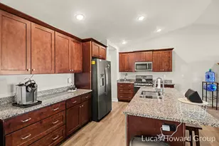 1249 S Village Cir, Kalamazoo, MI 49009 - Photo 9