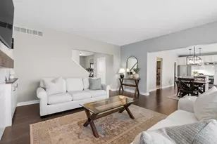 6200 Mcgillicuddy Ln, Portage, MI 49024 - Photo 5