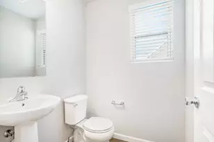 10130 Kearns Ct, Portage, MI 49024 - Photo 11
