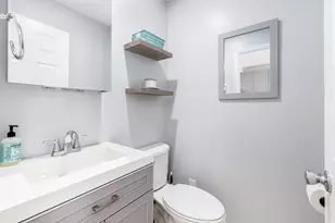2657 Elmwood Ave, Ann Arbor, MI 48104 - Photo 17