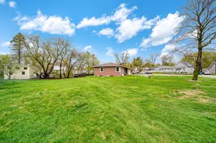 220 Meadow Ln, Jackson, MI 49203 - Photo 21