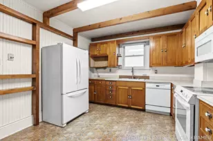 1755 S Shore Dr, Holland, MI 49423 - Photo 15