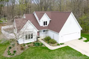 4627 Forest Ln, Holland, MI 49423 - Photo 3