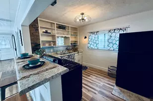 420 N Robert St, Ludington, MI 49431 - Photo 31