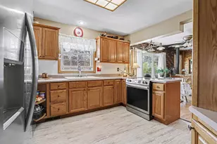 7511 E Dr N, Battle Creek, MI 49014 - Photo 9