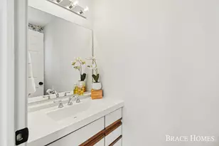 956 Ada Pl Dr SE, Grand Rapids, MI 49546 - Photo 17