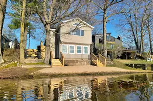 10463 Poplar Dr NE, Rockford, MI 49341 - Photo 3