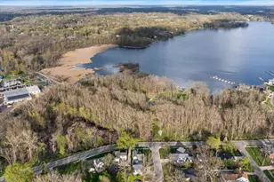 415 Lakeside Dr SE, Grand Rapids, MI 49506 - Photo 85