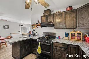 11837 Baker Rd, Greenville, MI 48838 - Photo 7