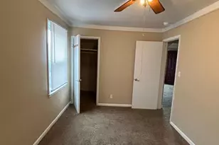 24235 Lexington Ave, Eastpointe, MI 48021 - Photo 5