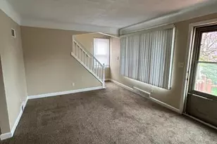 24235 Lexington Ave, Eastpointe, MI 48021 - Photo 11
