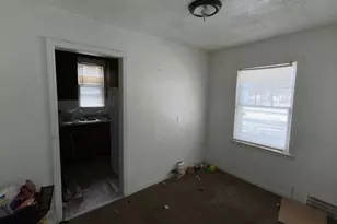 12140 Wayburn St, Detroit, MI 48224 - Photo 9