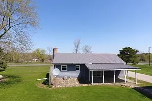 1535 W Kinley Rd, Saint Johns, MI 48879 - Photo 7