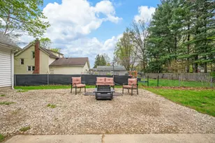 108 N Cayuga St, Buchanan, MI 49107 - Photo 5
