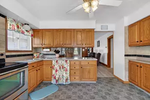 911 E McDevitt Ave, Jackson, MI 49203 - Photo 11