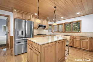 15710 Rich Ln, Hickory Corners, MI 49060 - Photo 5