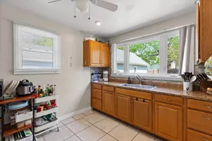 418 Ormsby St, Adrian, MI 49221 - Photo 21