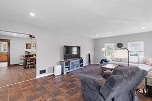 418 Ormsby St, Adrian, MI 49221 - Photo 7