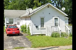 822 Campbell St, Flint, MI 48507 - Photo 1