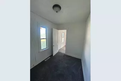 822 Campbell Street, Flint, MI 48507 - Photo 13
