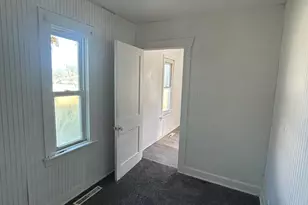 822 Campbell St, Flint, MI 48507 - Photo 13