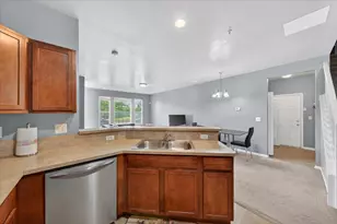 23668 Northstone Village Dr, Taylor, MI 48180 - Photo 13