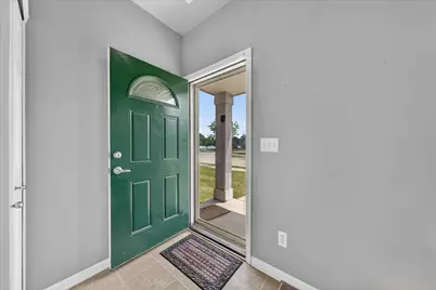 23668 Northstone Village Drive, Taylor, MI 48180 - Photo 5