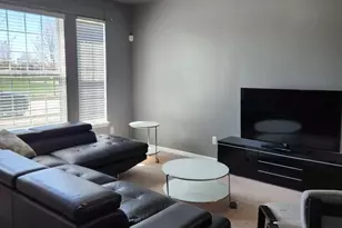23668 Northstone Village Dr, Taylor, MI 48180 - Photo 3
