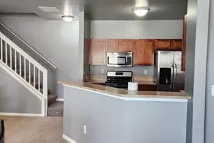 23668 Northstone Village Dr, Taylor, MI 48180 - Photo 7