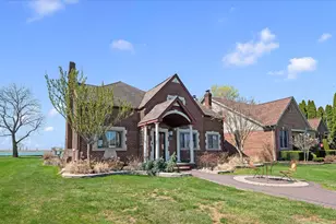 8115 Colony Dr, Algonac, MI 48001 - Photo 7