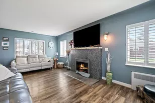 8115 Colony Dr, Algonac, MI 48001 - Photo 19