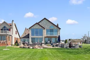 8115 Colony Dr, Algonac, MI 48001 - Photo 3