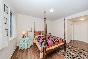 844 Asa Gray Dr, Ann Arbor, MI 48105 - Photo 15