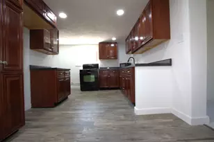 810 1st St, Lake Odessa, MI 48849 - Photo 7