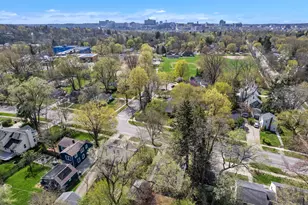 803 Barton Dr, Ann Arbor, MI 48105 - Photo 37