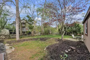 803 Barton Dr, Ann Arbor, MI 48105 - Photo 29