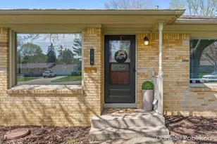 3679 Yellowstone Dr SW, Grandville, MI 49418 - Photo 5