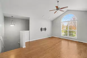30210 Chesapeake Cir, Commerce Township, MI 48390 - Photo 3