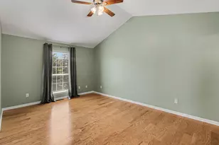 30210 Chesapeake Cir, Commerce Township, MI 48390 - Photo 13