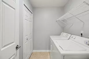30210 Chesapeake Cir, Commerce Township, MI 48390 - Photo 19
