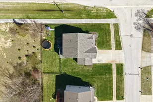 2384 Byerley Dr, Muskegon, MI 49444 - Photo 37