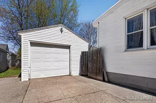 1049 Buckingham St SW, Wyoming, MI 49509 - Photo 3