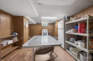 1049 Buckingham St SW, Wyoming, MI 49509 - Photo 17