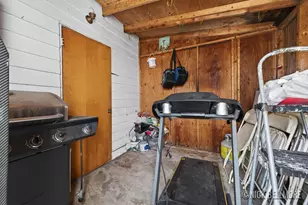 1049 Buckingham St SW, Wyoming, MI 49509 - Photo 21