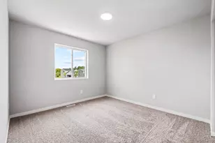 10100 Kearns Ct, Portage, MI 49024 - Photo 19