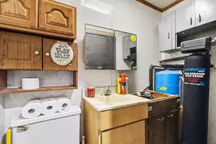 9849 W V Ave, Schoolcraft, MI 49087 - Photo 13