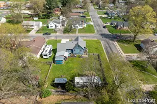 636 E Colfax St, Hastings, MI 49058 - Photo 9